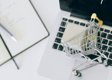 How eCommerce Has Changed Customer Behavior & Why it is Important